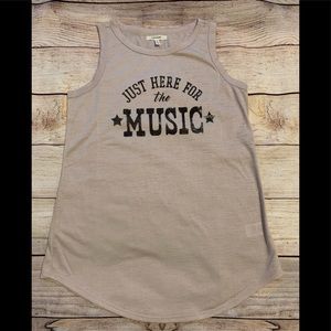 Women’s graphic T-shirt